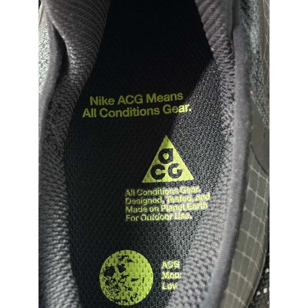 Nike ACG Mountain Fly Low Gore-Tex Sneakers Mens Size 11.5 Dark Gray DD2861-002 - Picture 3 of 15